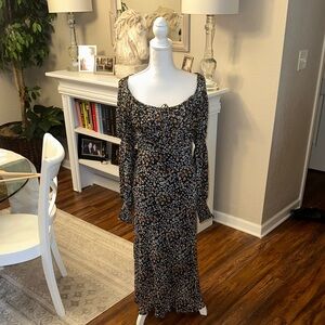 Astr Black and White Floral Long Sleeve Dress